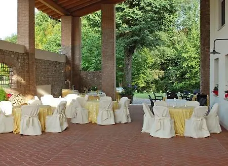 Hotel Corte Della Rocca Bassa 3*