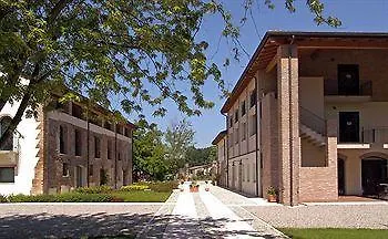 Corte Della Rocca Bassa Hotel 3*