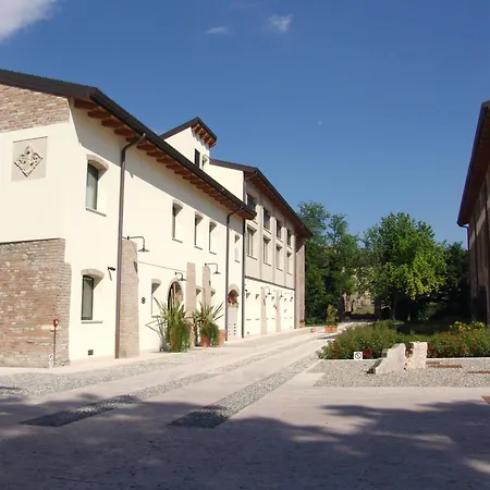 Corte Della Rocca Bassa Hotel 3*