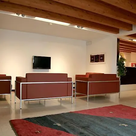 Corte Della Rocca Bassa Otel