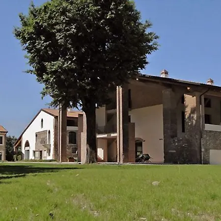 Otel Corte Della Rocca Bassa
