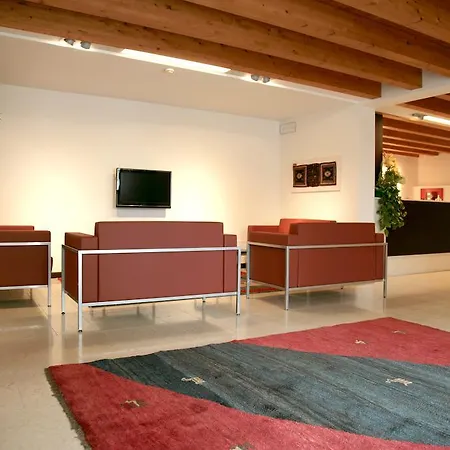 科尔特德拉罗卡巴萨酒店 3*