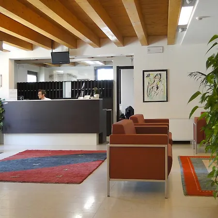 科尔特德拉罗卡巴萨酒店 诺加罗莱罗卡